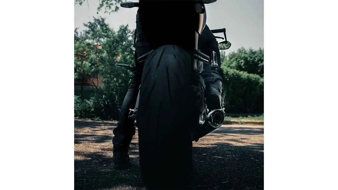 Comment choisir les pneus pour son scooter ?